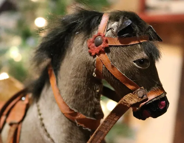 Horse Pull Toy and Paint Decorated Cart Fantastic