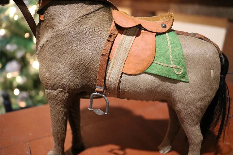 Horse Pull Toy and Paint Decorated Cart Fantastic