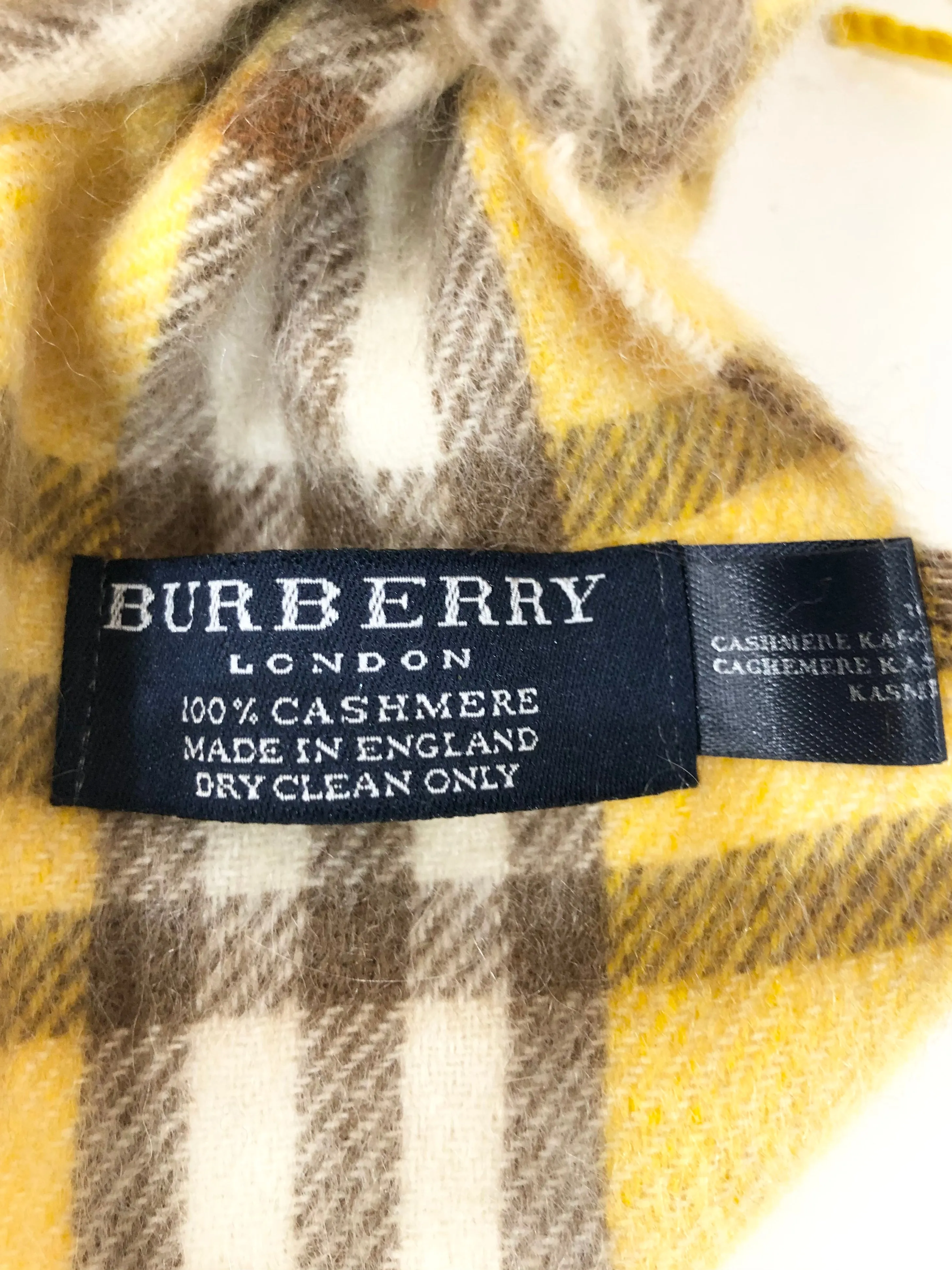 House Check Cashmere Fringe Scarf is on
