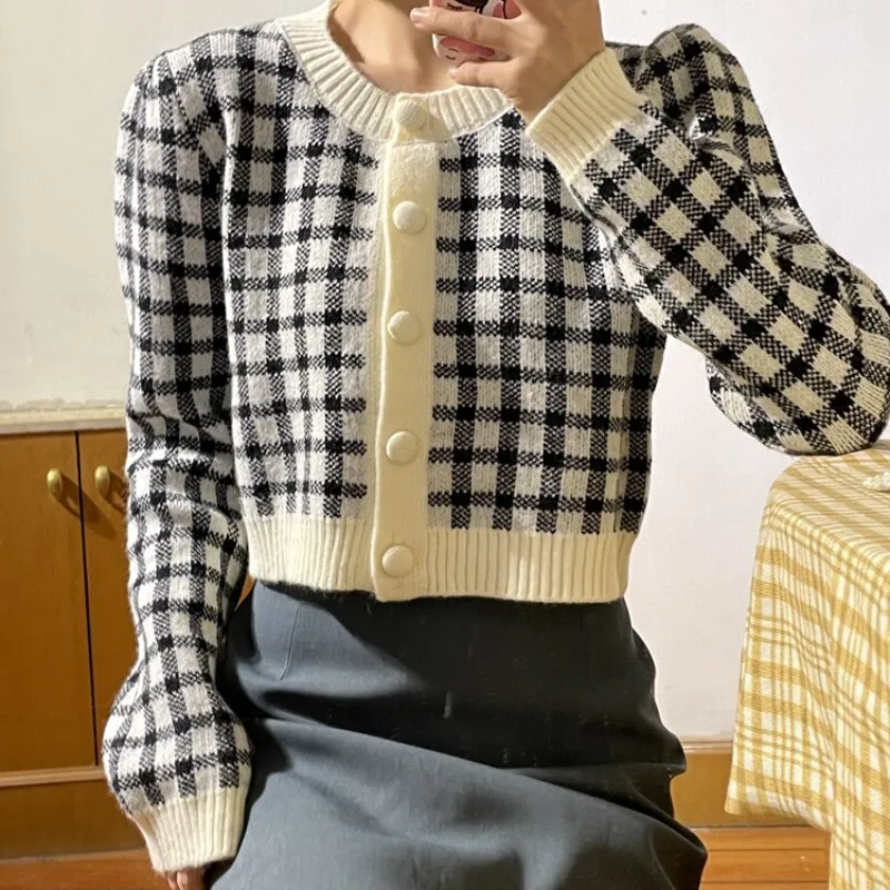 Joskaa Christmas Gift JMPRS Fashion Plaid Women Cardigans Sweater Casual O Neck Autumn Long Sleeve Cropped Knitted Jacket Korean Button Female Coat
