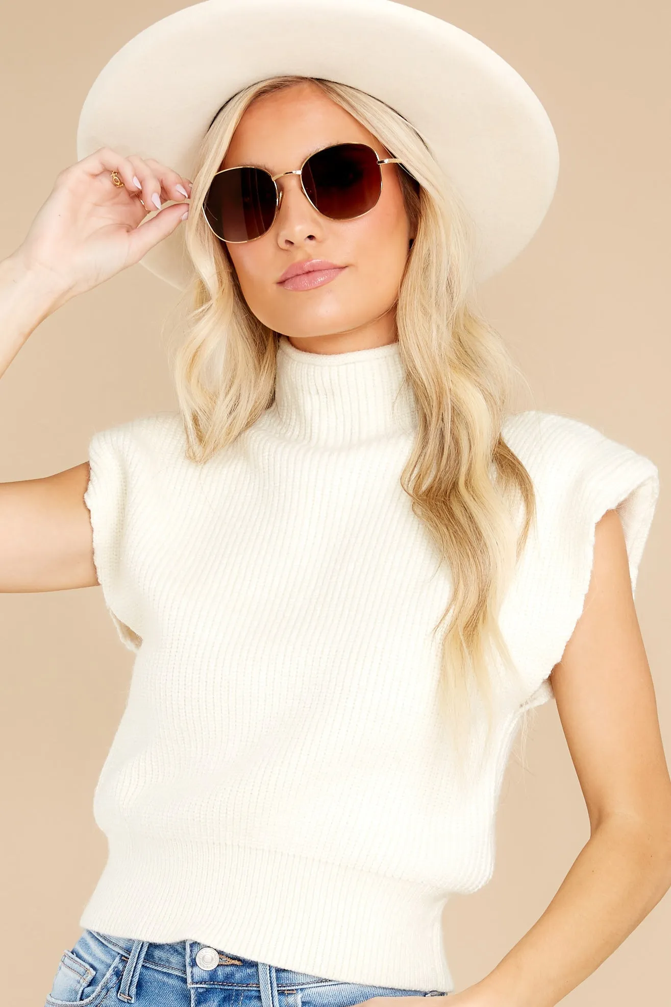 Philo Creamy Sweater