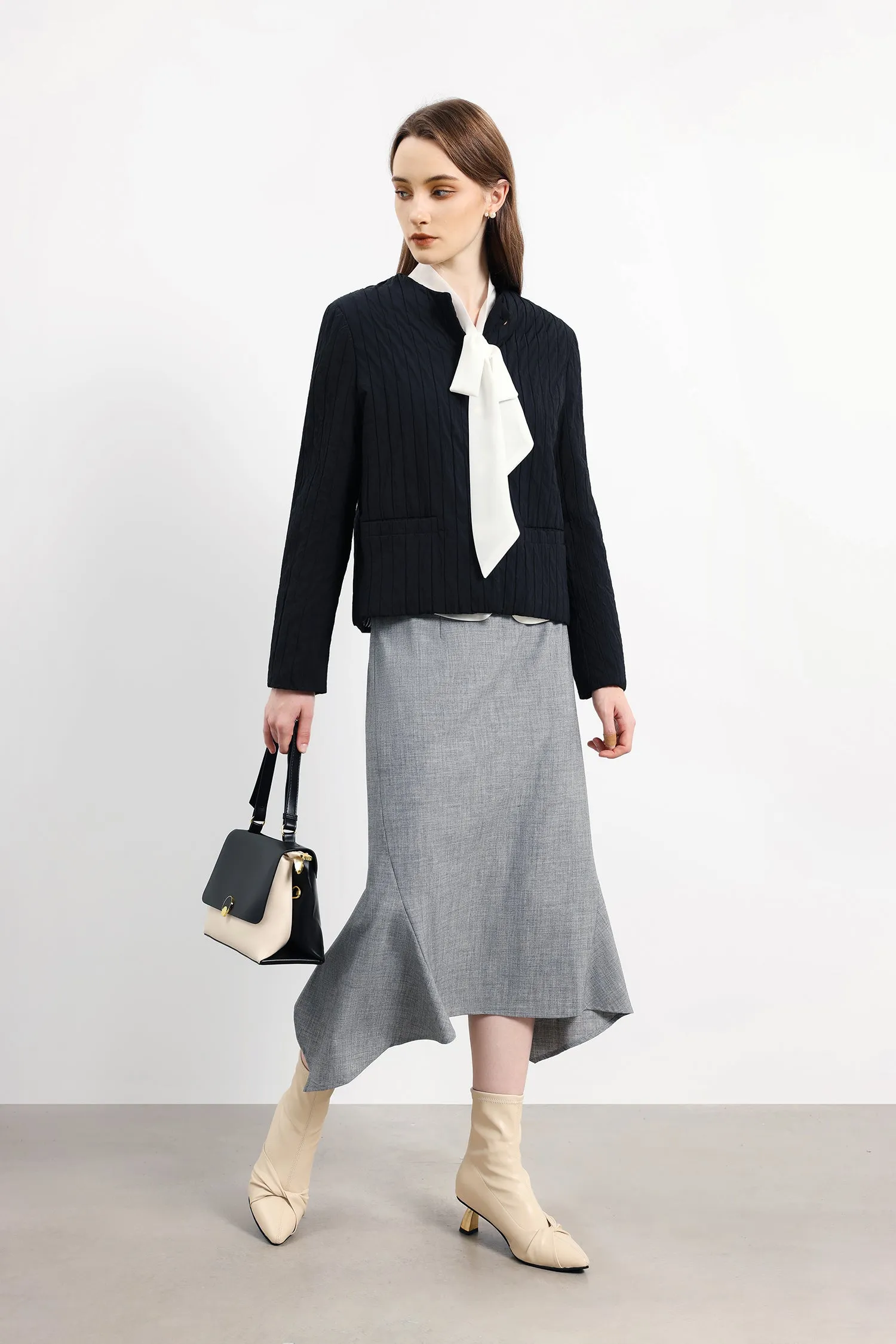 Round neck wrinkled quilt jacket lined in two colors